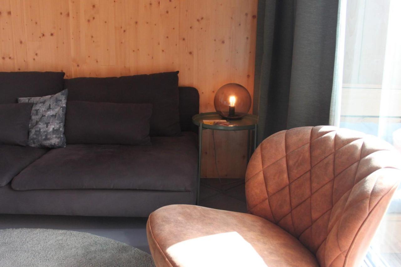 Roots Tiny House Apartment Tilburg Bagian luar foto